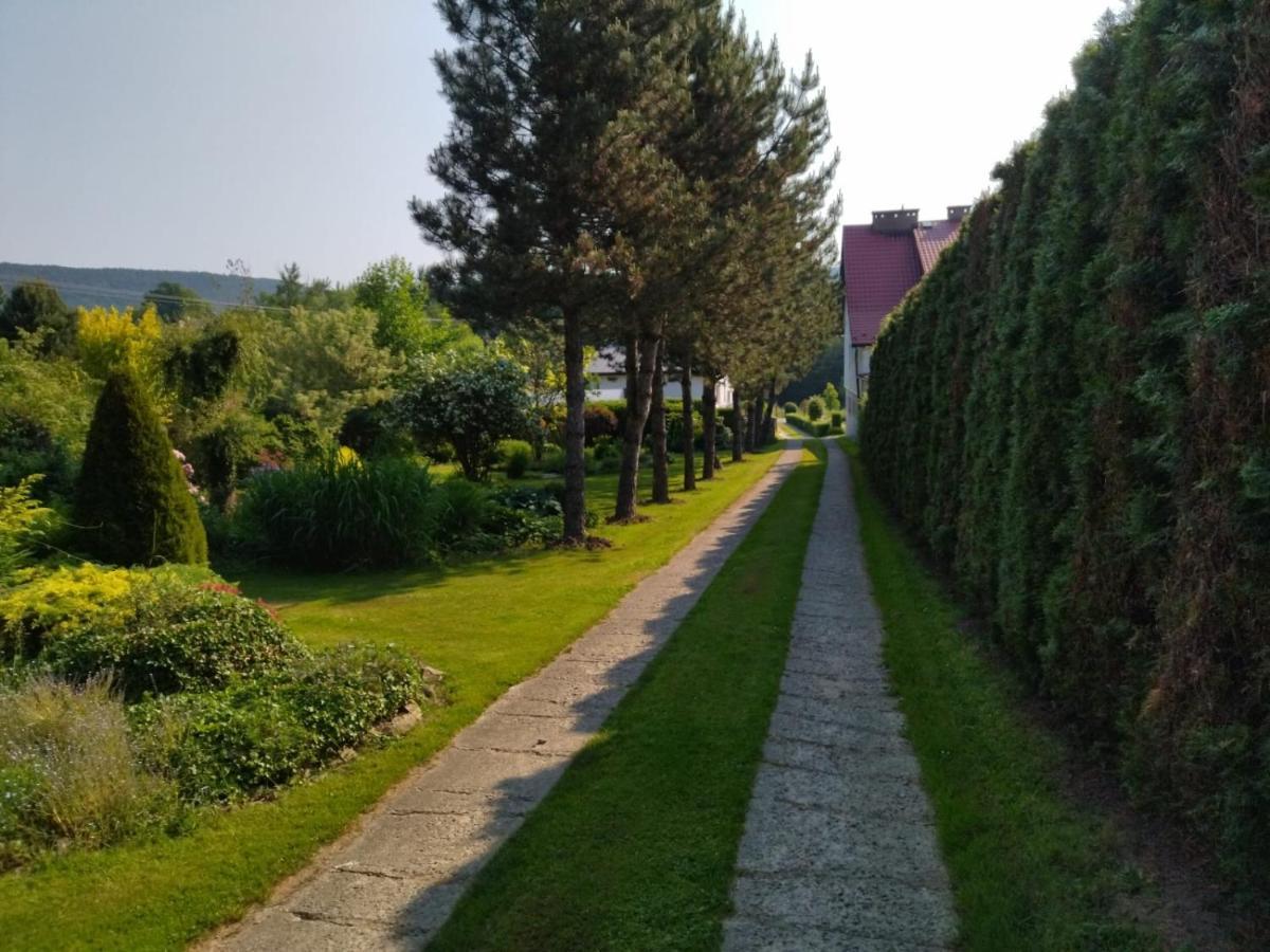 Gospodarstwo Agroturystyczne Borówkowy Bukiet Smaków Iwkowa Exterior foto