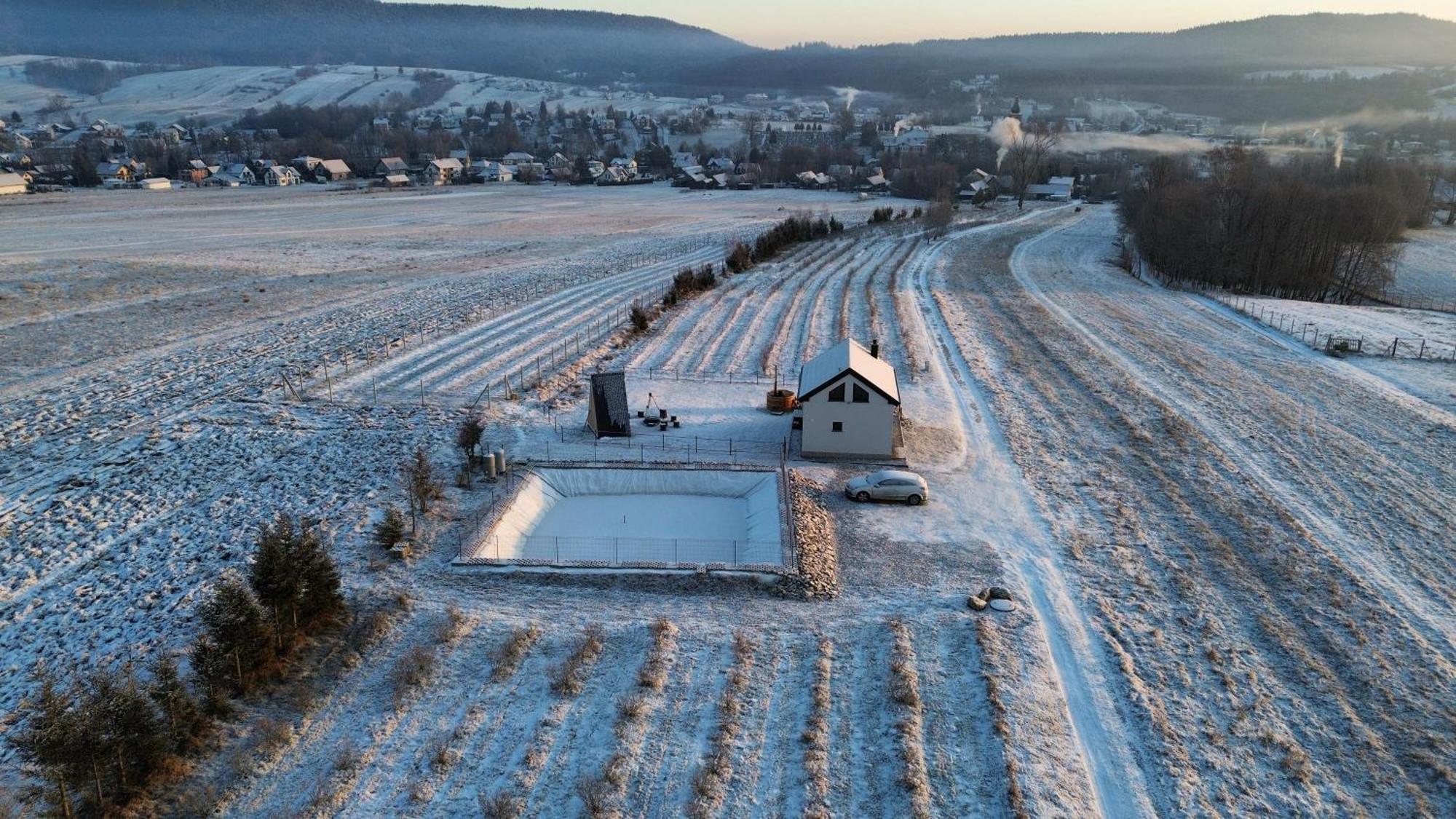 Gospodarstwo Agroturystyczne Borówkowy Bukiet Smaków Iwkowa Exterior foto